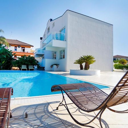 Path House - Etna & Sea View Aparthotel Riposto Luaran gambar